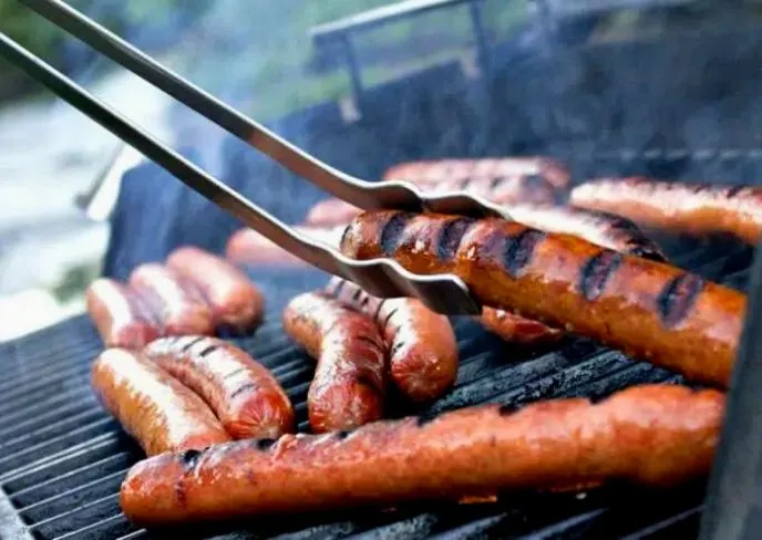 How To Keep Your Hot Dogs Warm After Grilling