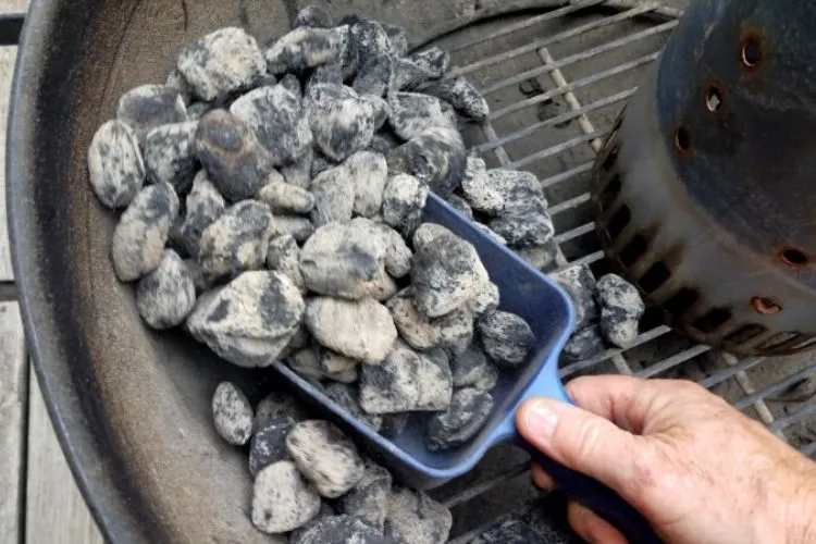 How To Put Out Charcoal After Grilling