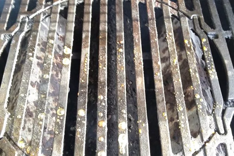 How to season porcelain grill grates
