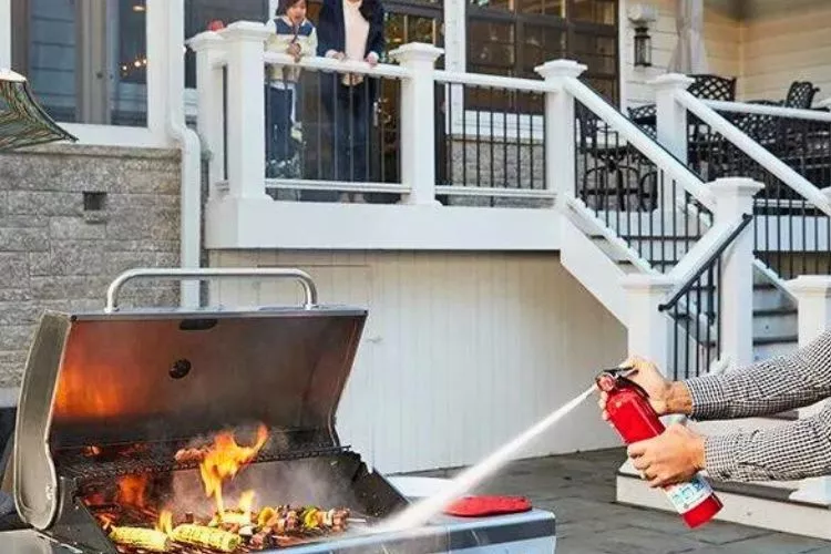 Does a Fire Extinguisher Ruin a Grill