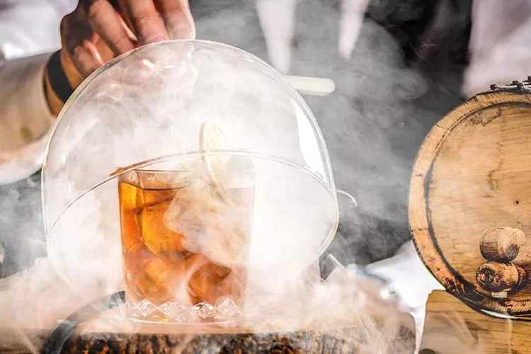 Crafting Your Smoked Cocktail